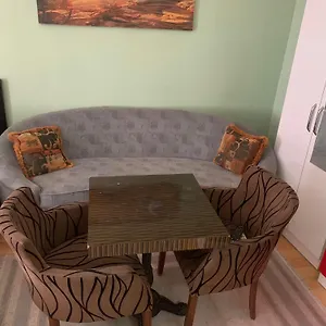 https://taksim-pera-suites-1.istanbul-turkeyhotels.com